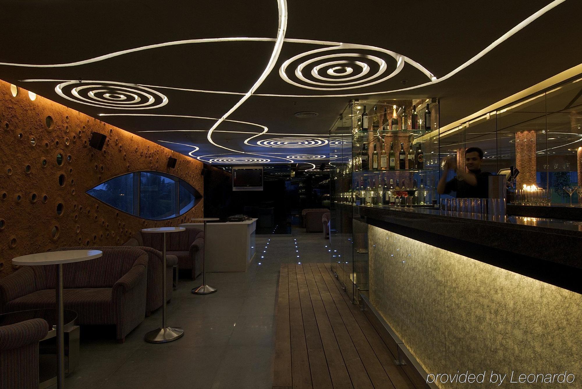 Vivanta Bengaluru, Whitefield Ristorante foto